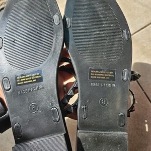 Womans Steve Madden sandals